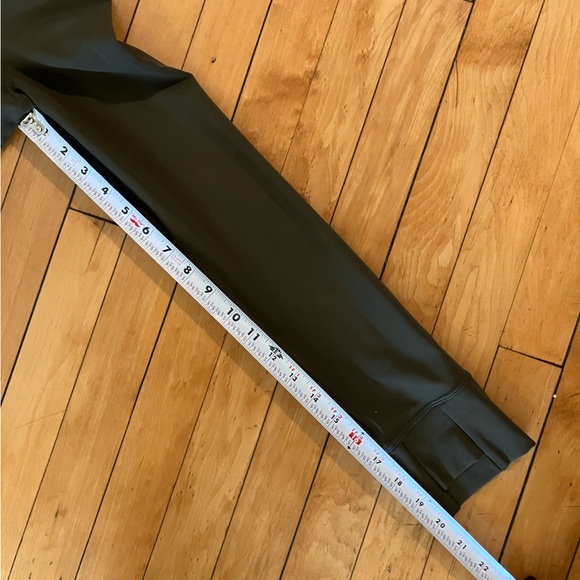 Aritzia Golden Heatform Relay Zip-Up in Dark Olive - Picture 10 of 10